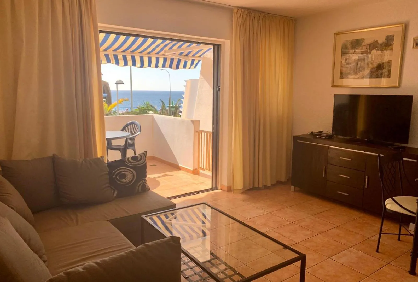 Holiday home 2 Bedroom Townhouse In Puerto Colon Costa Adeje