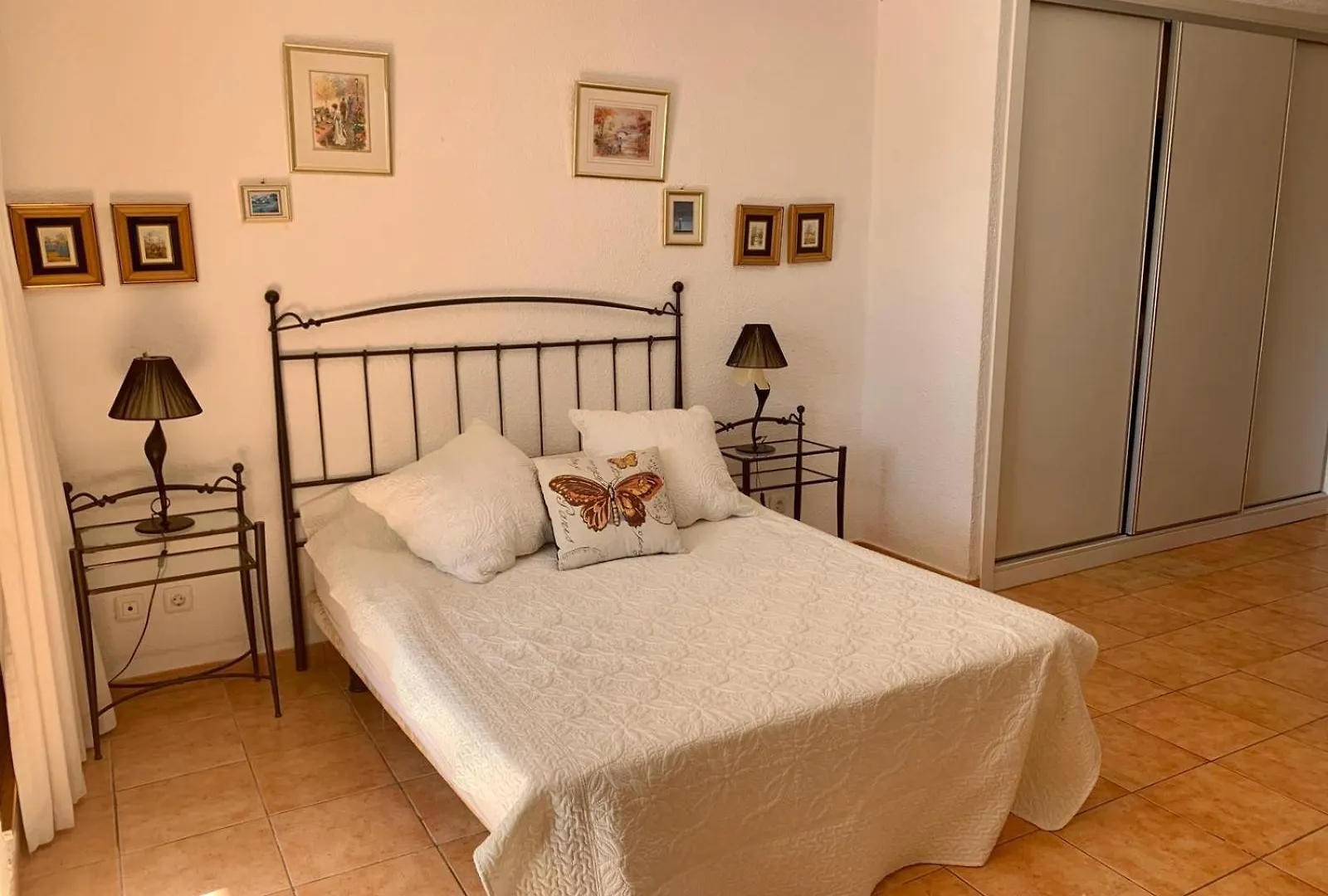 2 Bedroom Townhouse In Puerto Colon Costa Adeje  Costa Adeje (Tenerife)